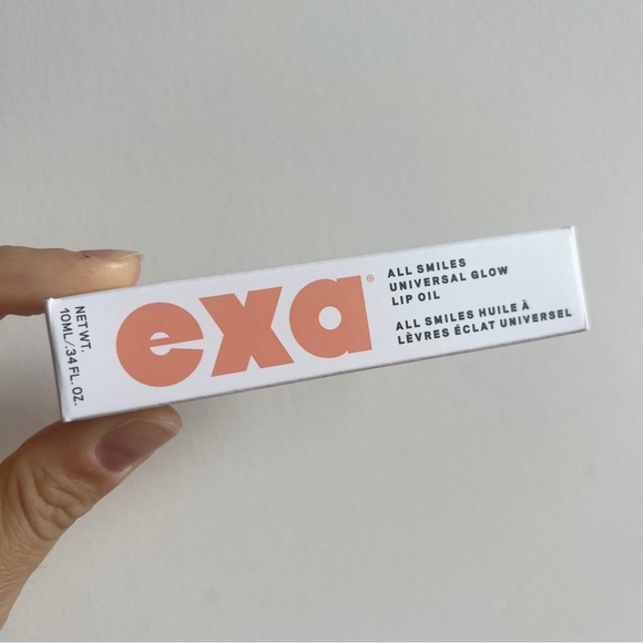 EXA Dreamer shimmer sparkle transparent iridescent universal glow lip oil - Picture 3 of 8